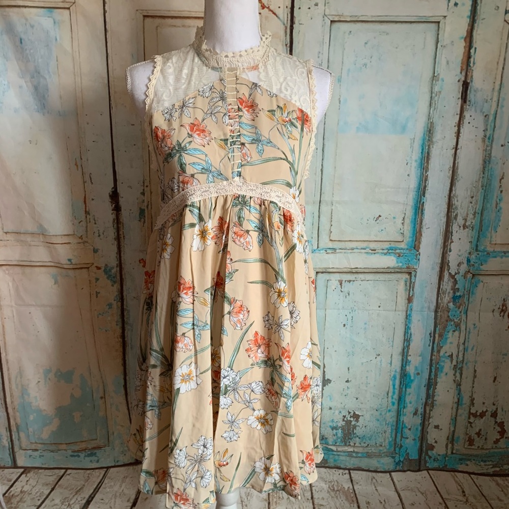Floral lace shoulder dress